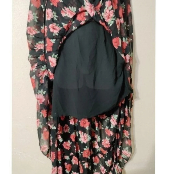 Lulu's Liberty Maxi Dress Red Rose Size Small - Picture 6 of 9